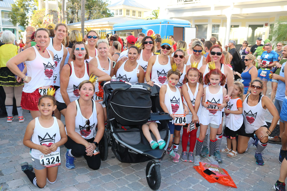 Heroes and Villains 5K 2018 photo - Duval Street, Key West